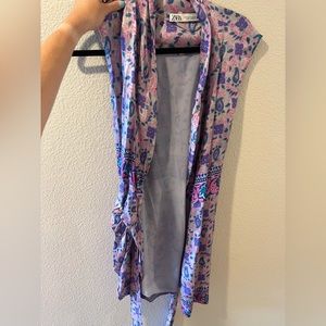 Zara sleeveless jacket size medium